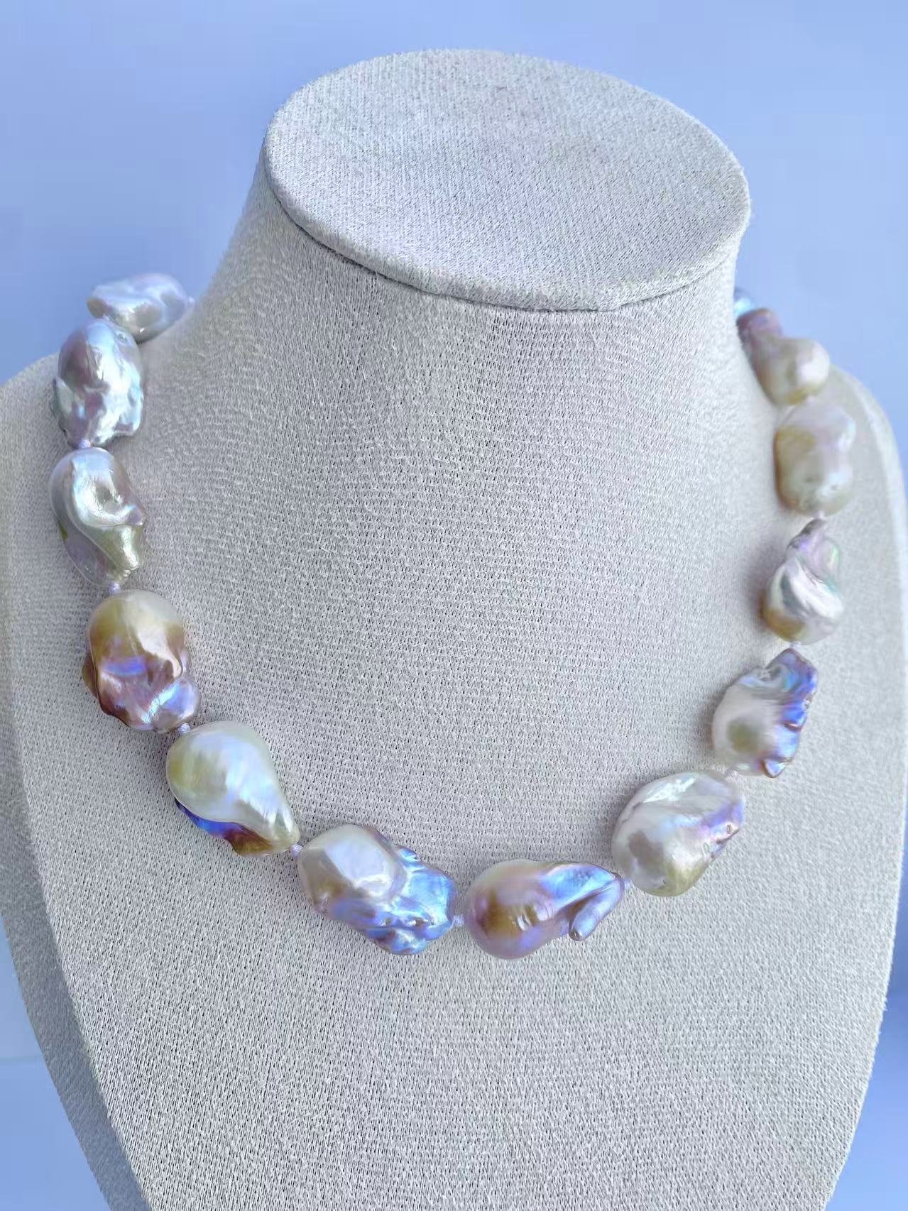 Reese Baroque Pearl Necklace