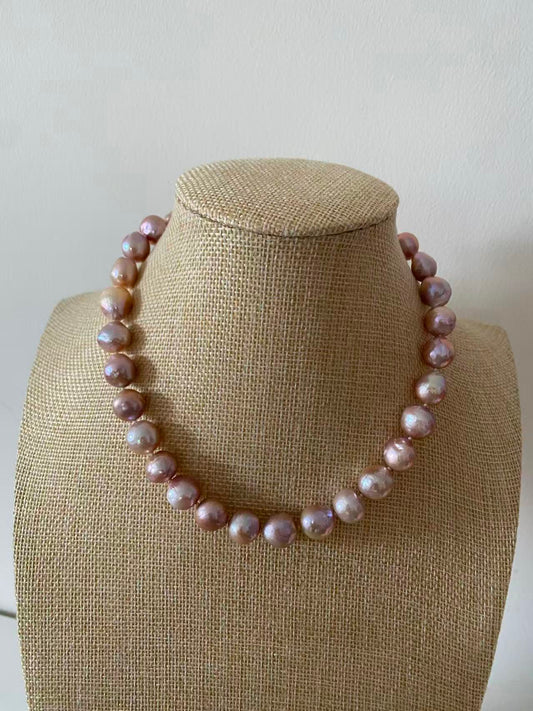 Liv Pearl Necklace